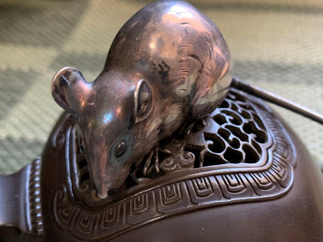 金工師 大島如雲 如雲作 鼠 ネズミ 香炉 木箱付 銀 細密細工 煎茶道具