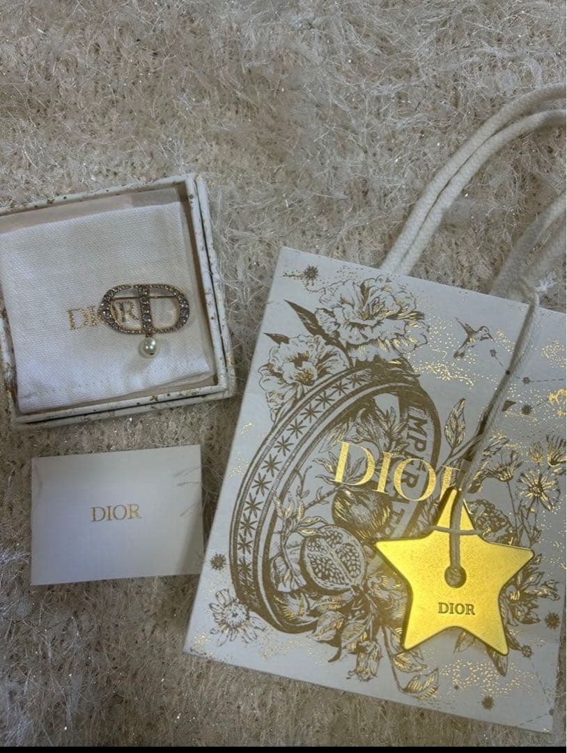 Dior ブローチ　パール　スワロフスキー