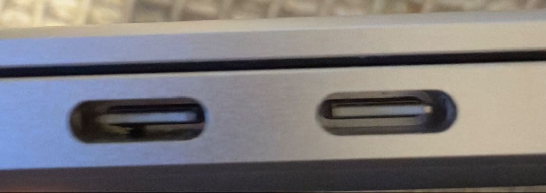 美品　MacBook Pro 13インチ　M1 2020モデル　シルバー