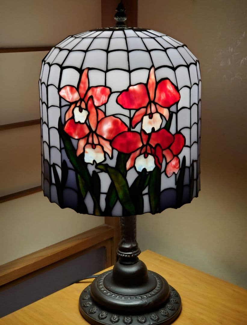 【美色＊】ステンドグラスランプ　カトレア　蘭　大きめ　照明器具　インテリア