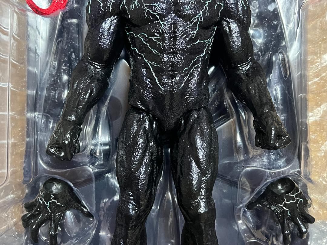 ホットトイズ ムービーマスターピース 1/6スケールフィギュア ヴェノム