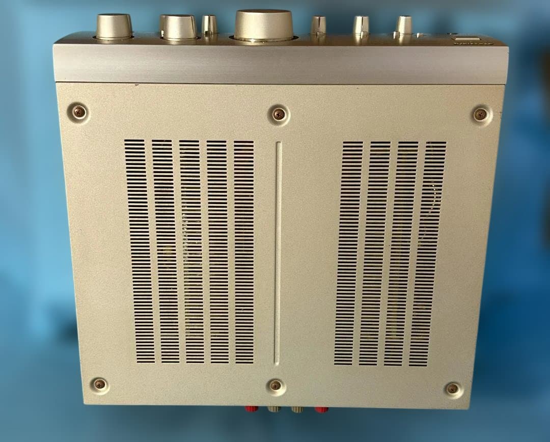 サンスイ　プリメインアンプ　AU-α607XR