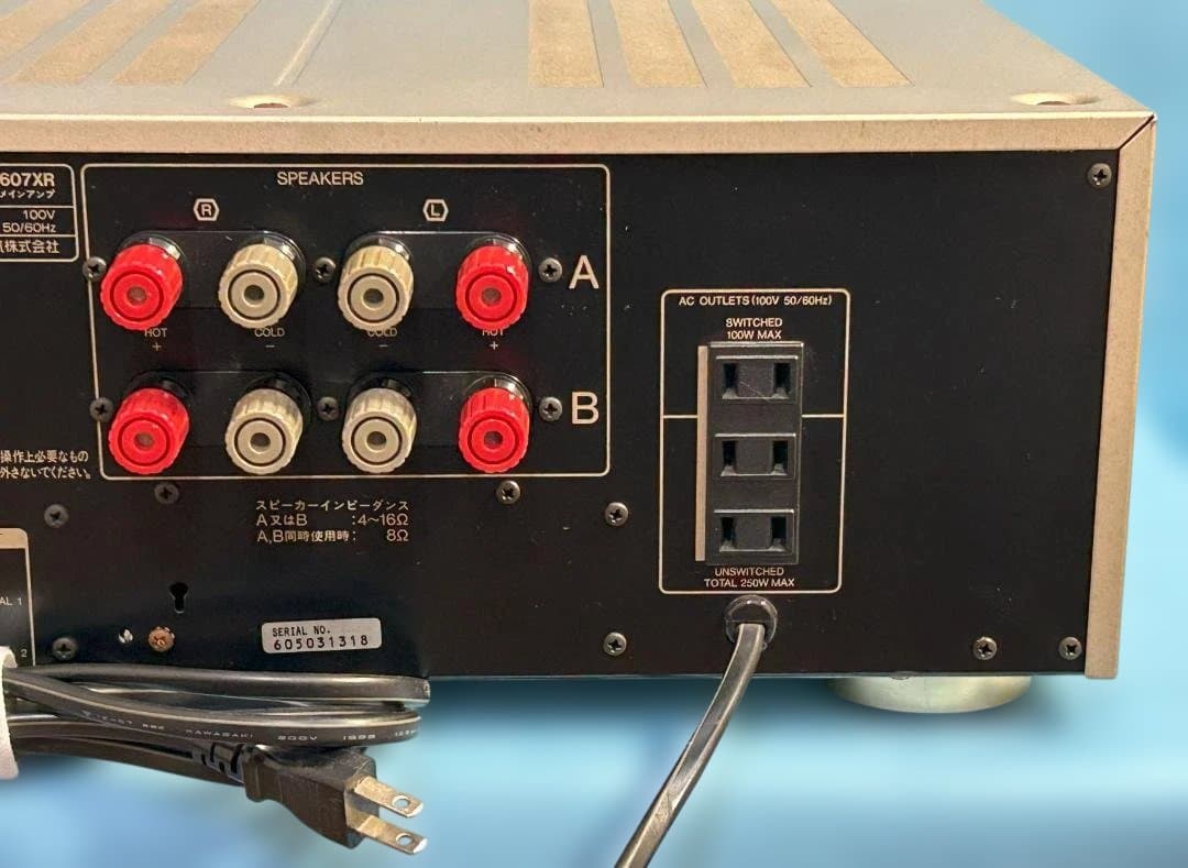 サンスイ　プリメインアンプ　AU-α607XR