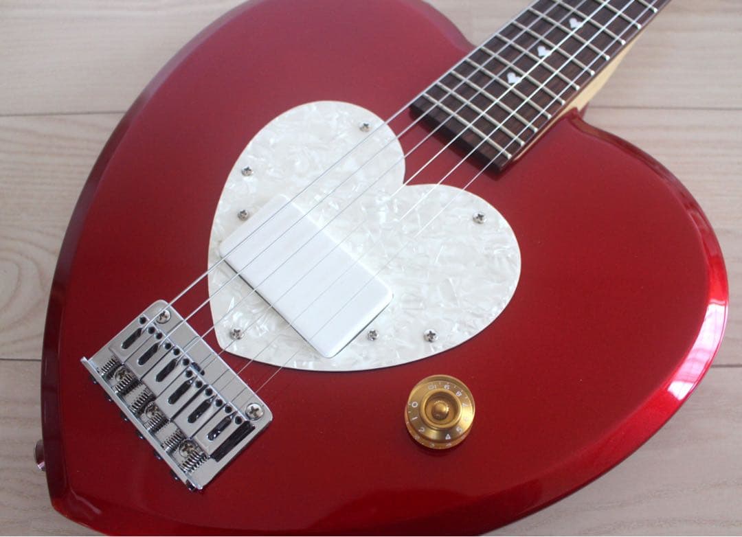 【レア】ハート型 Daisy Rock Heart Breaker