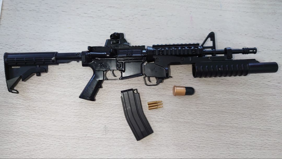 1/3スケール　ミニチュア模型　AR15