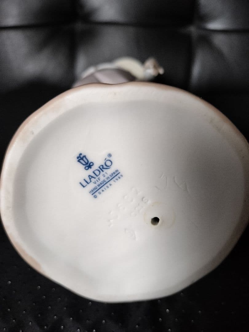 LLADRO　リアドロ　女性像