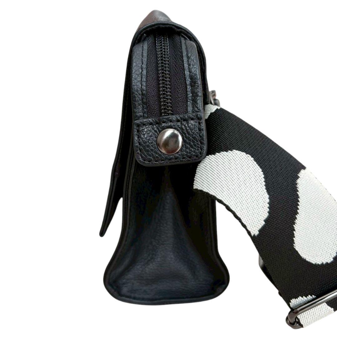 美品✨️イアパピヨネ ワイドテープショルダーバッグ ボディバッグ　黒