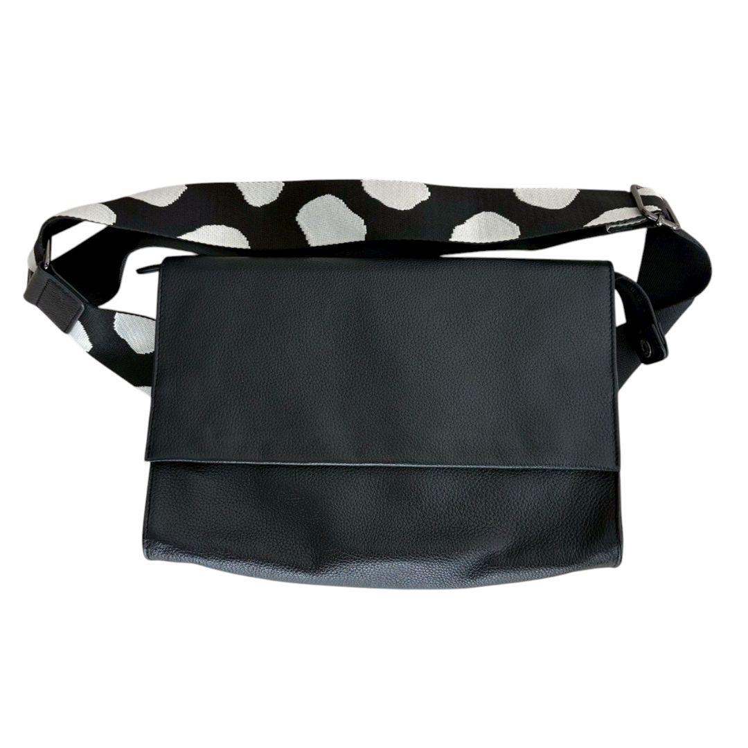 美品✨️イアパピヨネ ワイドテープショルダーバッグ ボディバッグ　黒