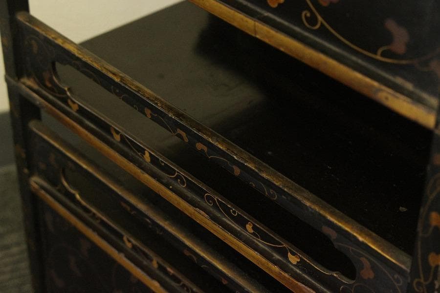 小夜 古美術 纏枝蓮花紋 吉祥蒔絵 棚 時代物 大名道具(AZ999)