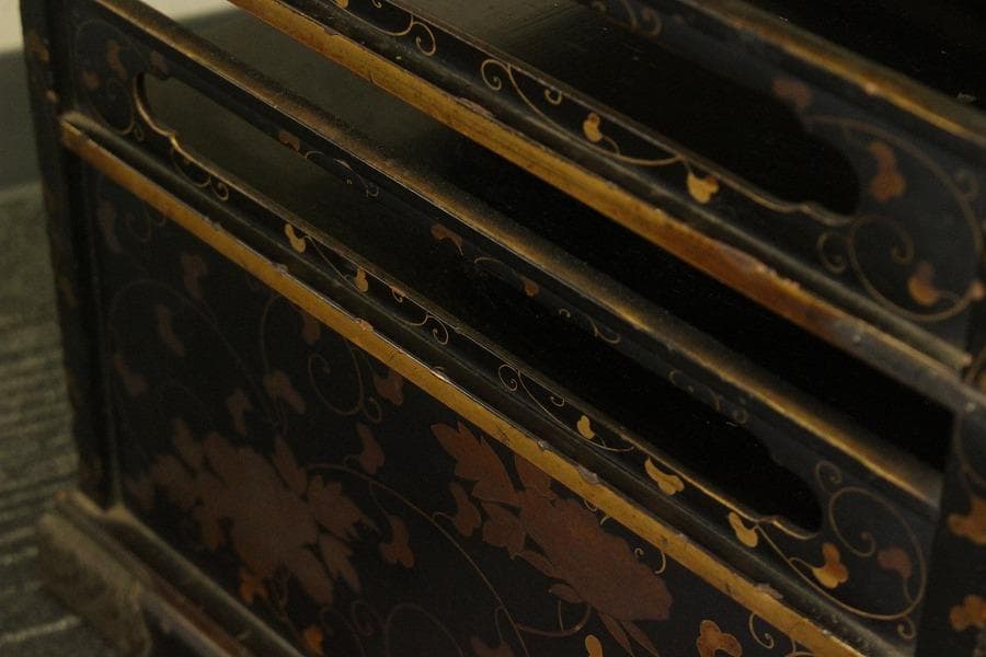 小夜 古美術 纏枝蓮花紋 吉祥蒔絵 棚 時代物 大名道具(AZ999)