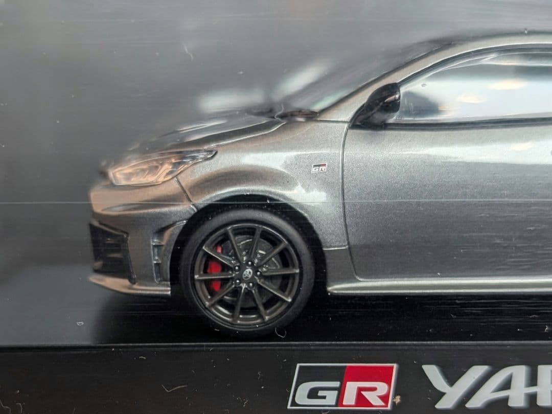 【Pikanchu】TOYOTA GR ヤリス プレシャスメタル 1/30