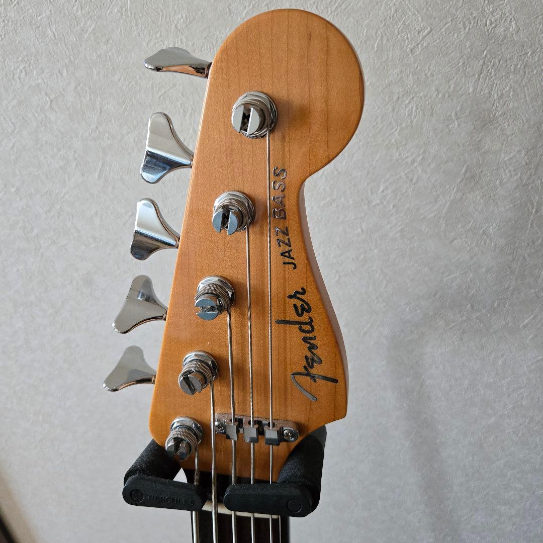 Deluxe Jazz Bass® V, Kazuki Arai Edition