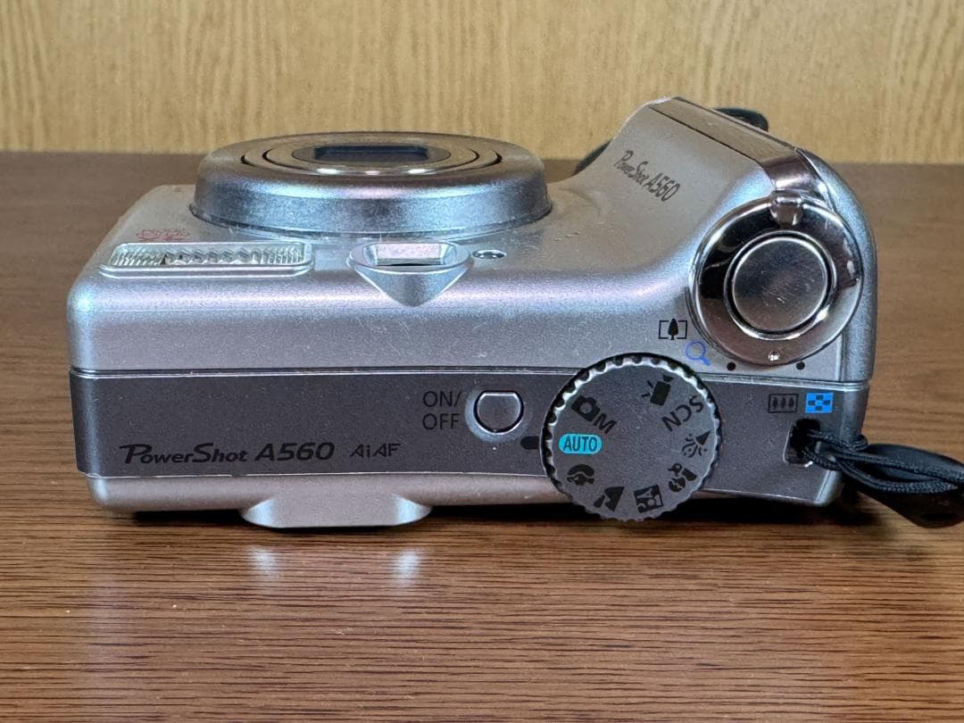 Canon PowerShot パワーショット A560 シルバー 乾電池式
