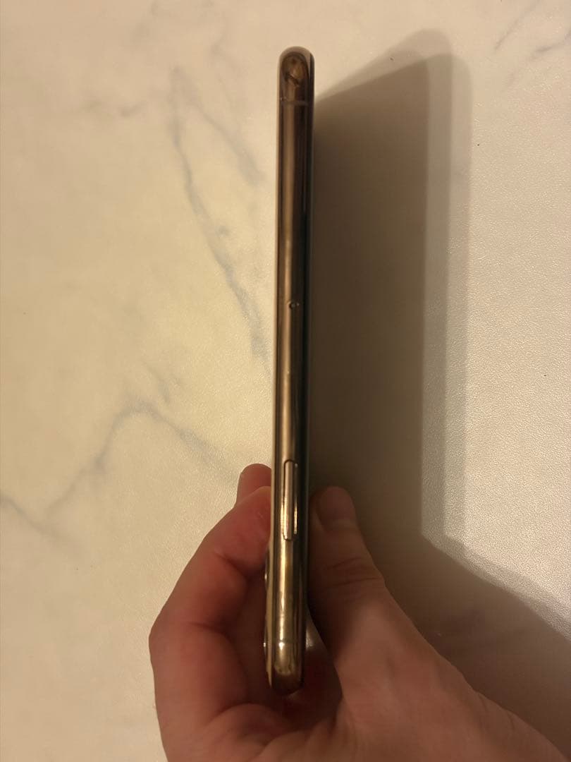 美品　Apple iPhone11Pro 256GB ゴールド