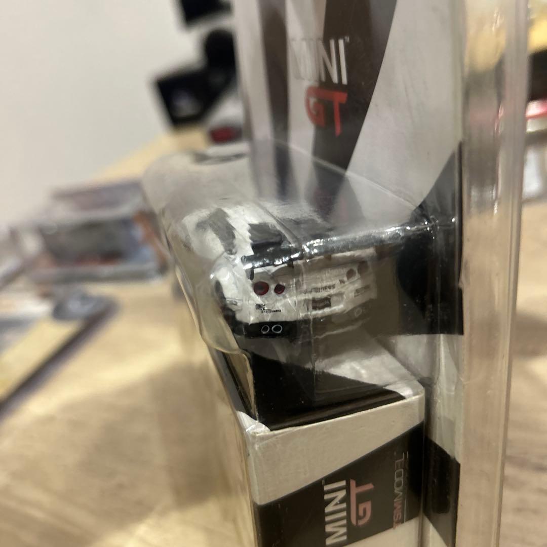 MINI GT トイザらス限定 リバティーウォーク GT-R スカイライン