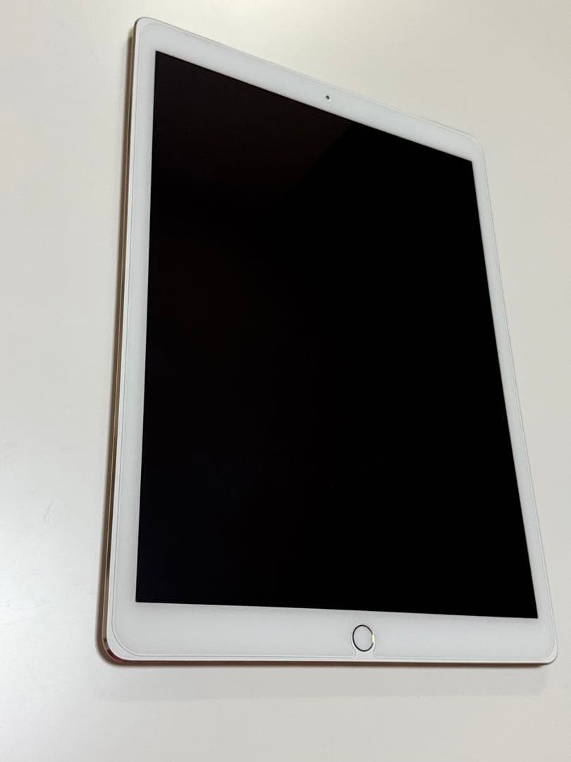 • iPad Pro 12.9 第1世代 128GB 美品 ガラスフィルム付 •