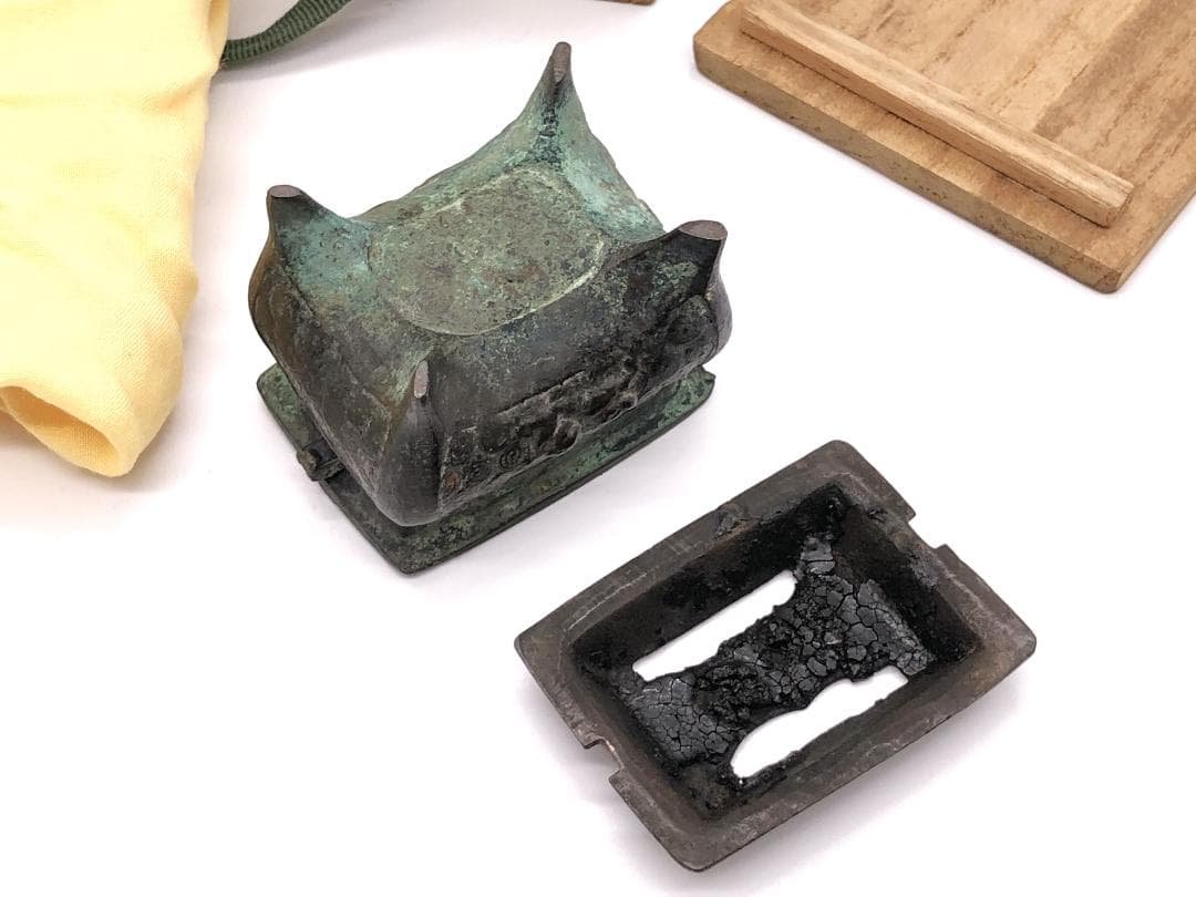 【 東周青銅香炉 】　方形獣胴四つ足　骨董・古玩　蔵出