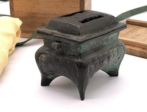 【 東周青銅香炉 】　方形獣胴四つ足　骨董・古玩　蔵出