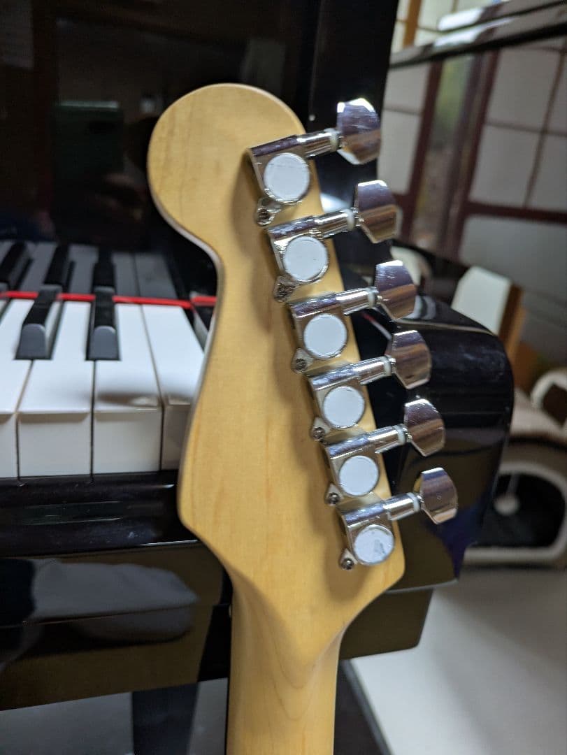 プレイテック　ピンク エレキギター ストラト　ジュニアサイズ　ST025