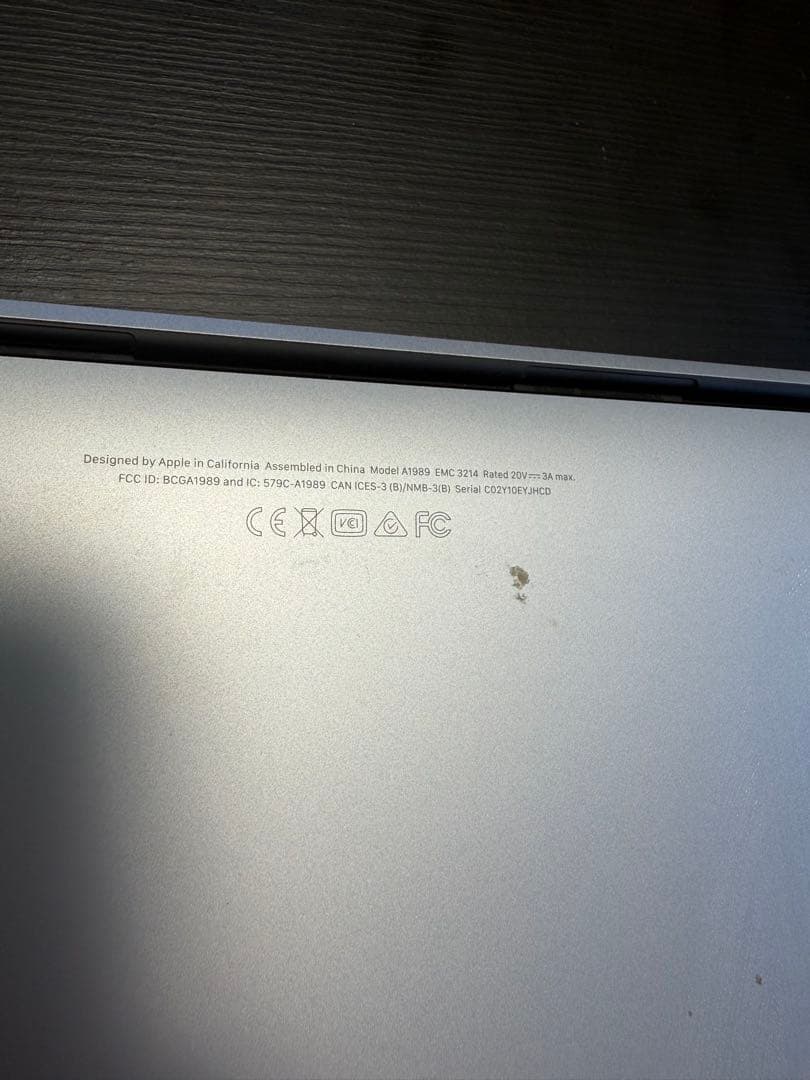 MacBook Pro a1989 シルバー