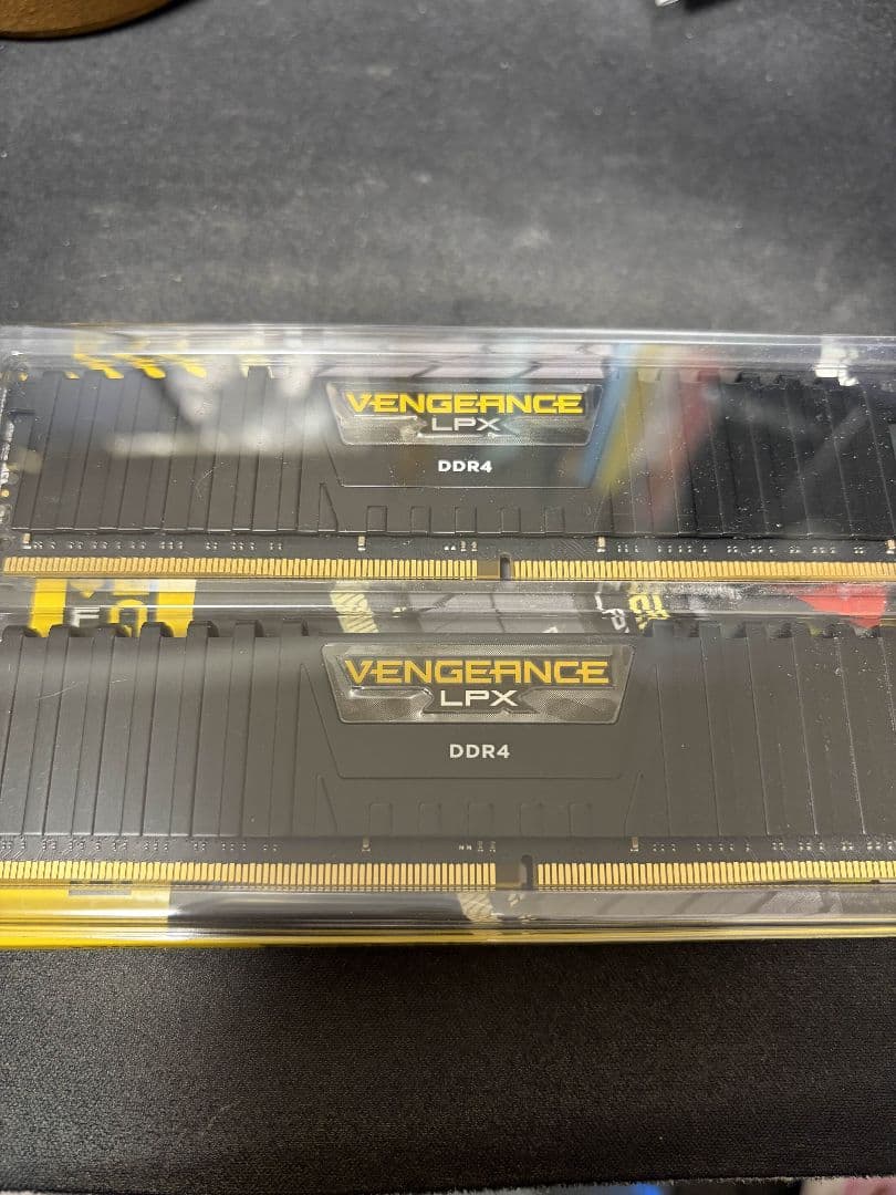メモリー Corsair Vengeance LPX DDR4-3200 32GB