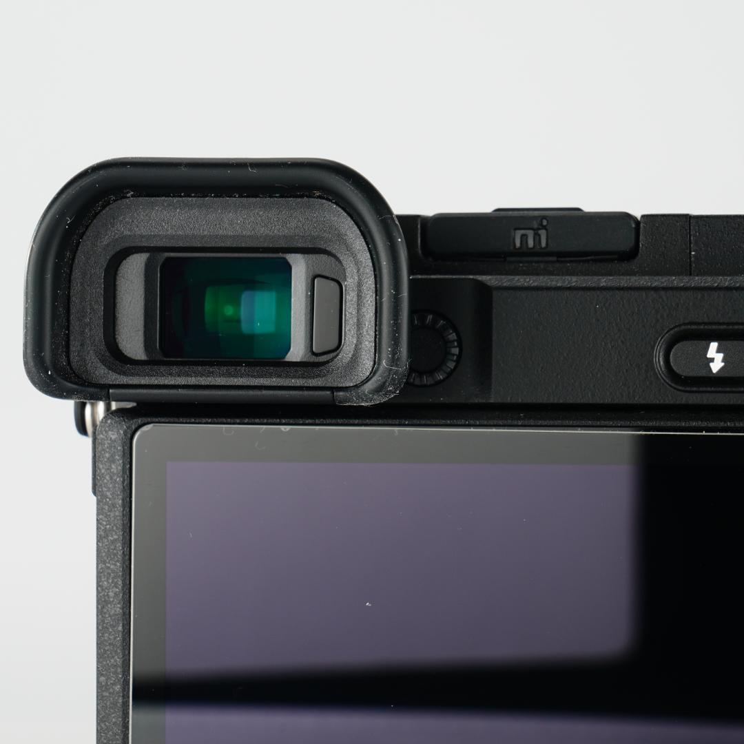 子どもの2度と戻らない瞬間を美しく、最高カメラ SONY α6400 ミラーレス