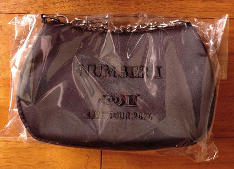 Number_i ナンバーアイ　フィギュア　Ｔシャツ　ショルダーポーチ