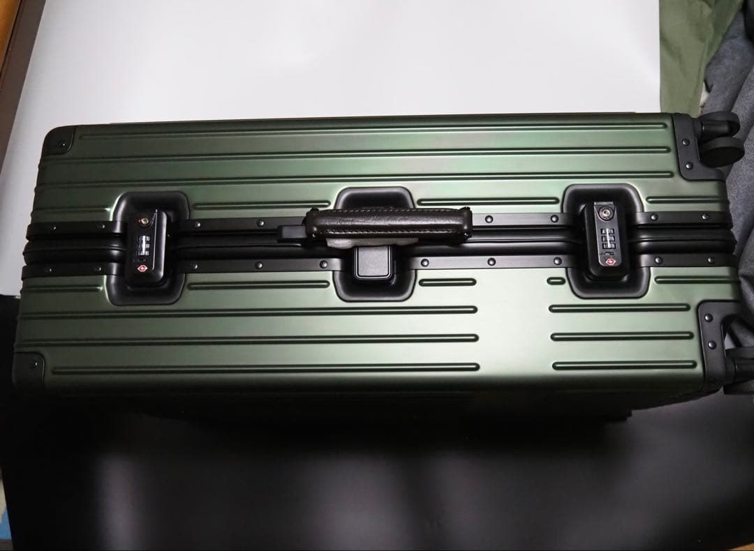 イノベーター スーツケース INV7811 OLIVE 96L アルミボディ