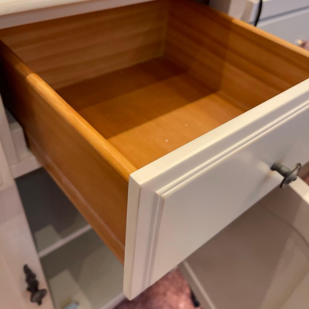 フレンチカントリー調北欧アイボリー木製キャビネット 両開きチェスト収納姫系