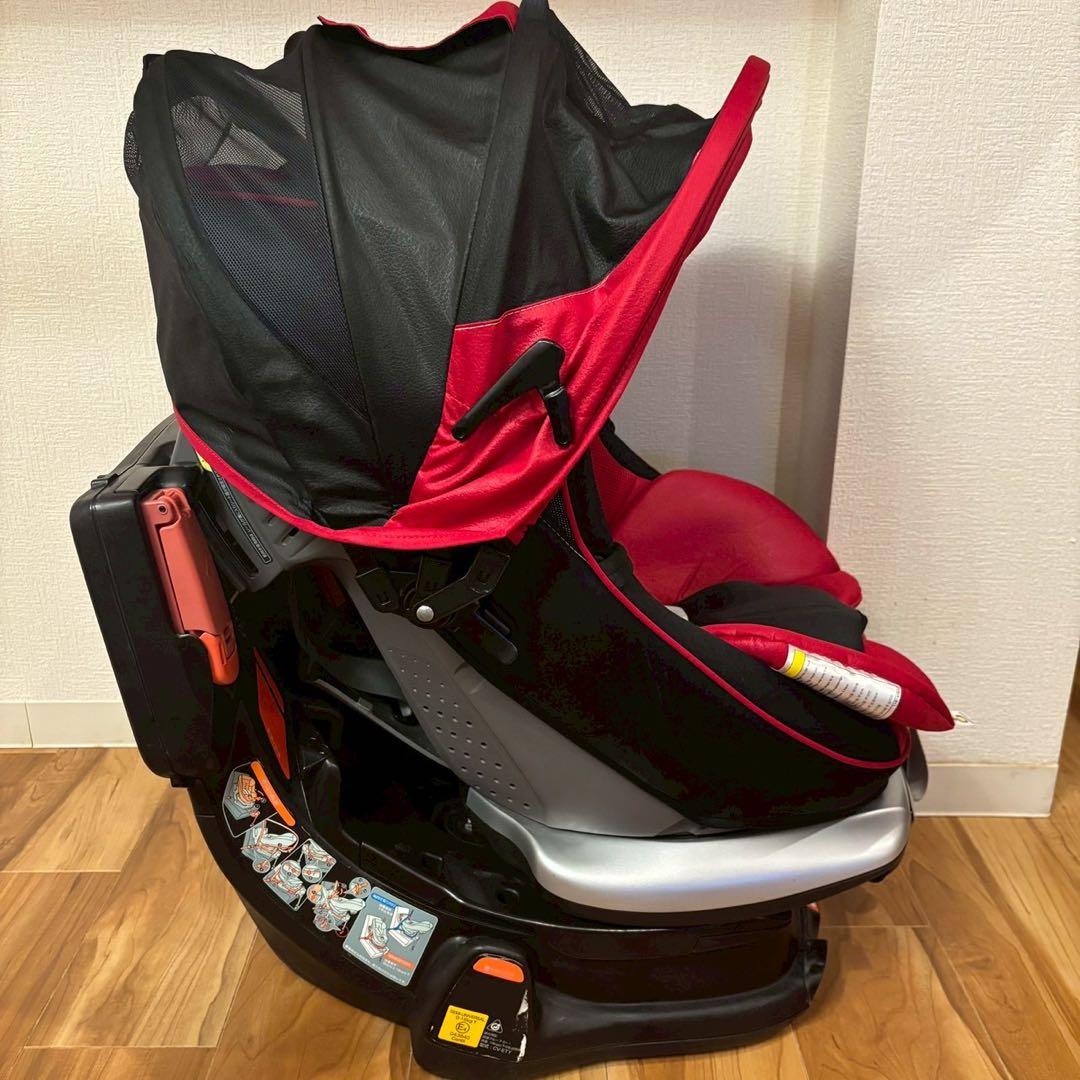 【美品】コンビ チャイルドシート ラクティアターン ラグジュア