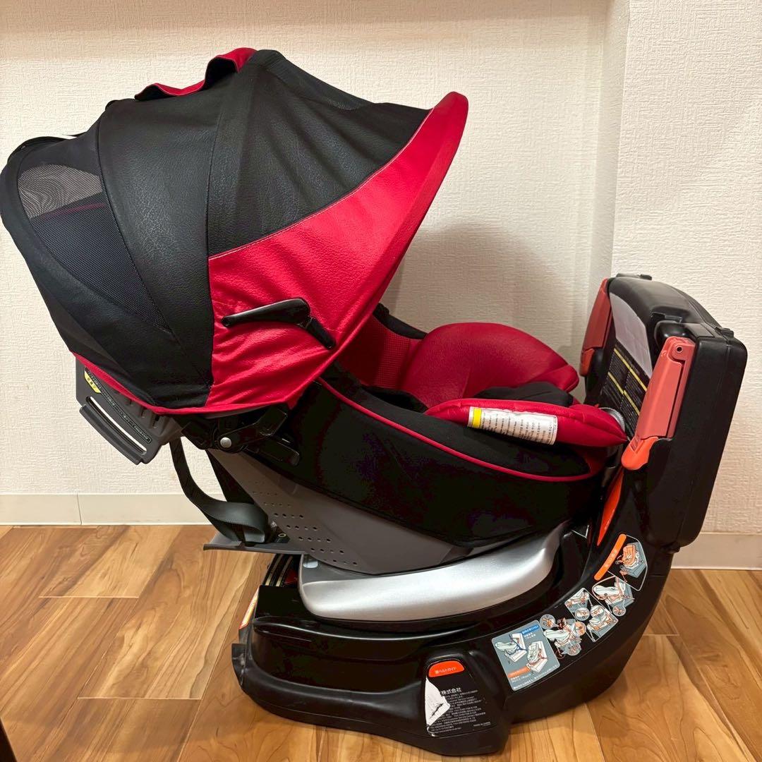 【美品】コンビ チャイルドシート ラクティアターン ラグジュア
