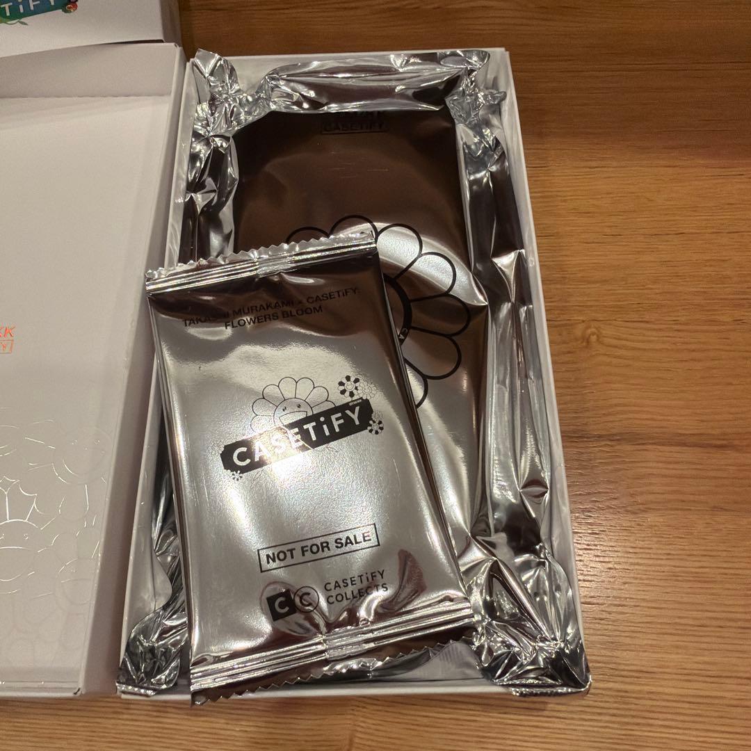 村上隆 x CASETiFY FLOWERS BLOOM iPhone17Pro