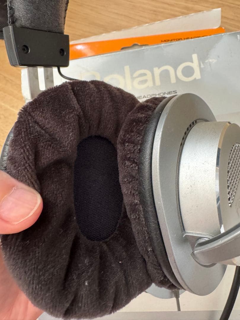 ローランドモニターヘッドホンRH-A30