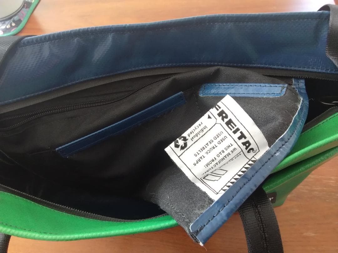 PRETAG 緑 青 ハンドバッグ