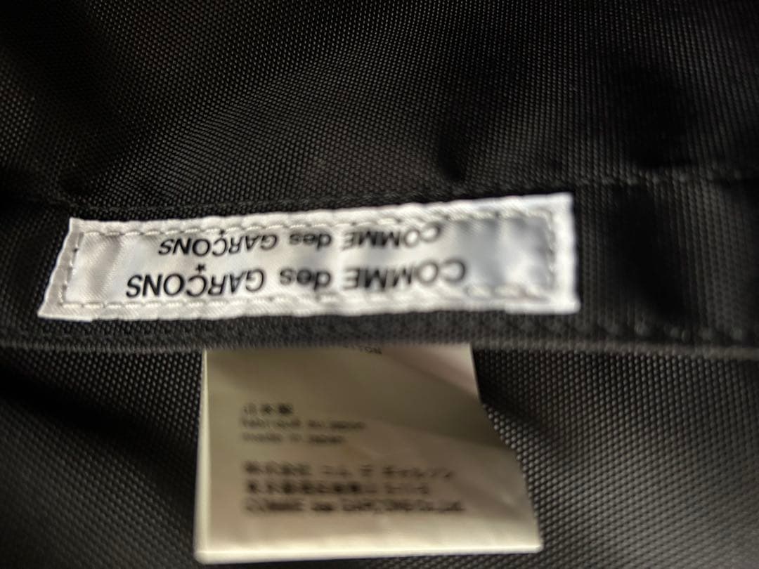 ブラック合成皮革バッグ