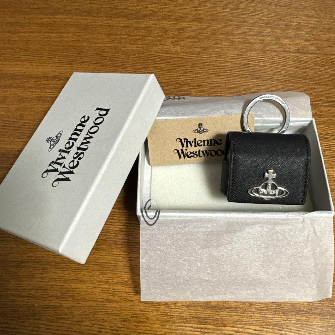 Vivienne Westwood air pods ケース