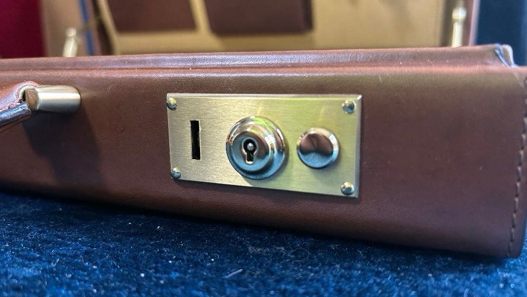 大幅に値下げしました！ 美品　公長斎小菅アタッシュケースタイプ