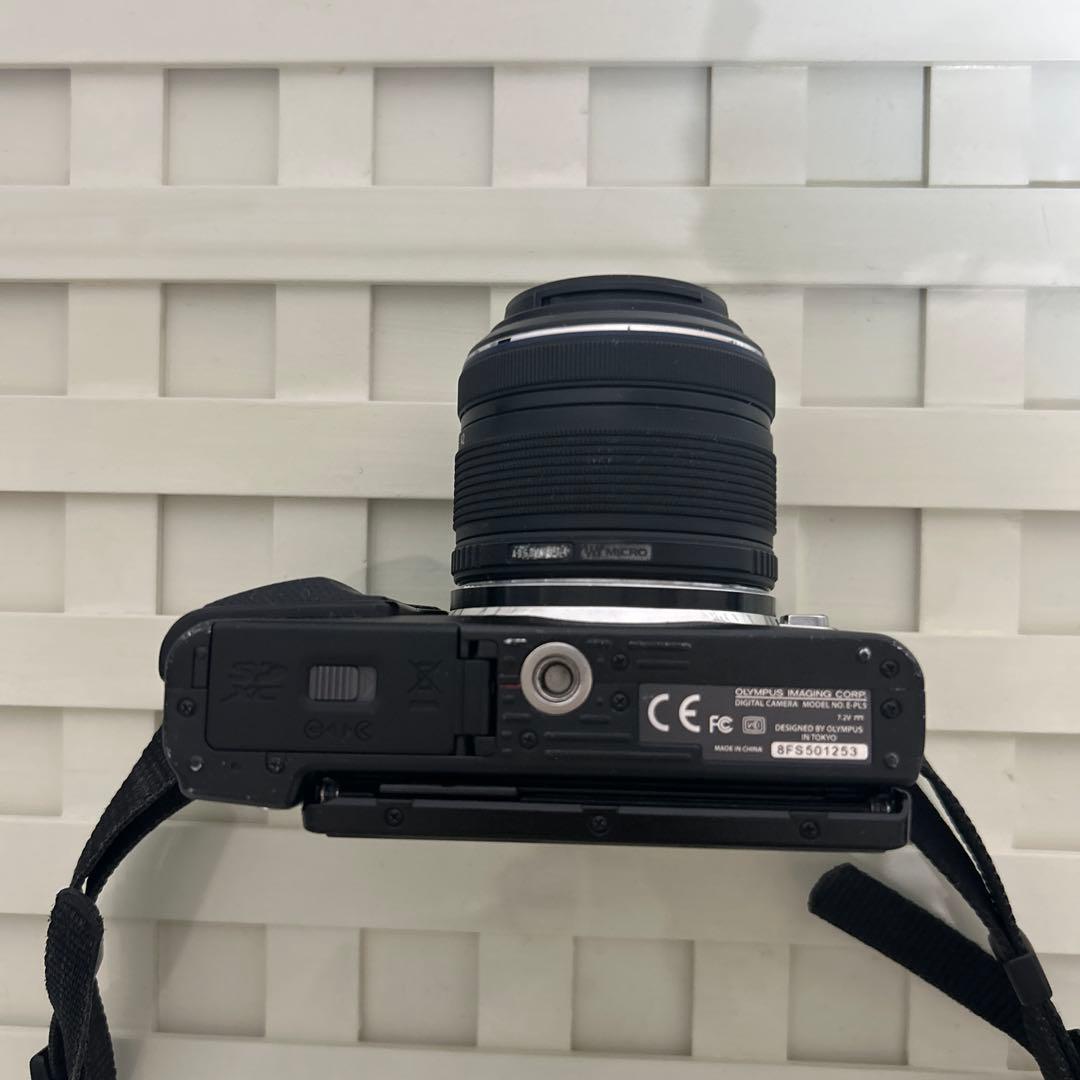 OLYMPUS ミラーレス一眼カメラ E-PL5 14-42mm