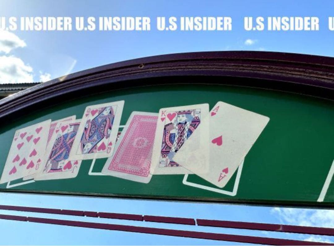 LAより入荷!!　2005年 トランプ・ポーカー / 壁掛けミラー　大型68cm