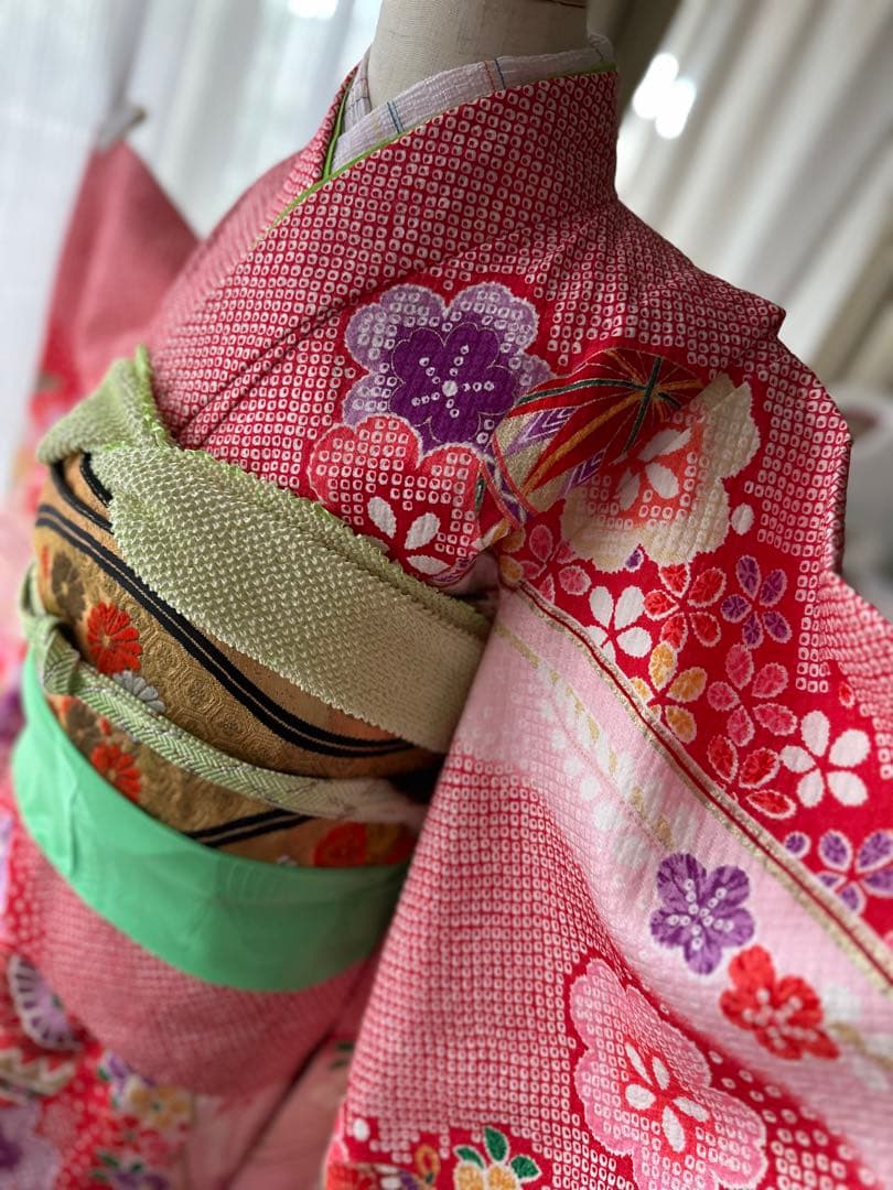 7歳七五三フルセット 赤×白×紫 絞り風花柄着物と立涌模様の帯