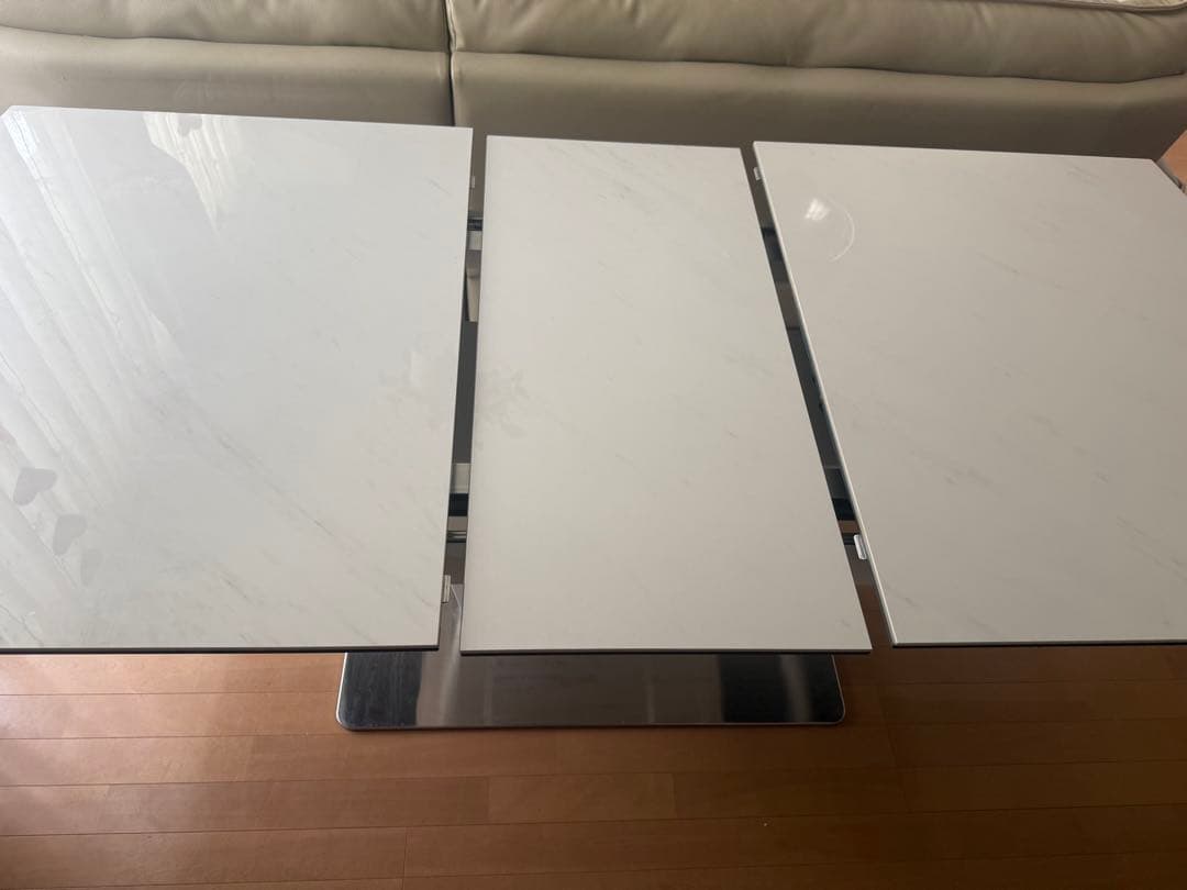 ホワイト 伸縮式テーブル 大理石風 椅子4点セット