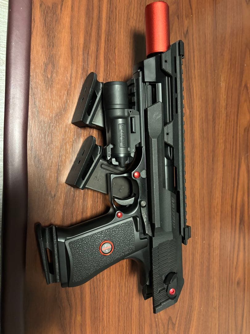 レア商品!!! 東京マルイ デザートイーグルGRIFFIN&デップーカスタム