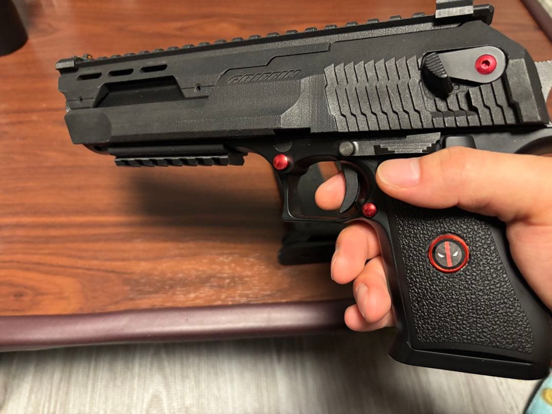 レア商品!!! 東京マルイ デザートイーグルGRIFFIN&デップーカスタム