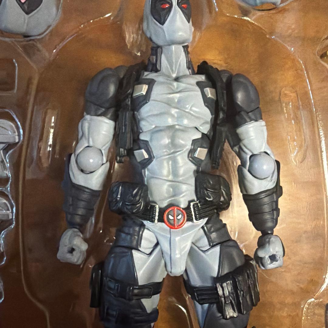 デッドプール アクションフィギュア 付属品多数