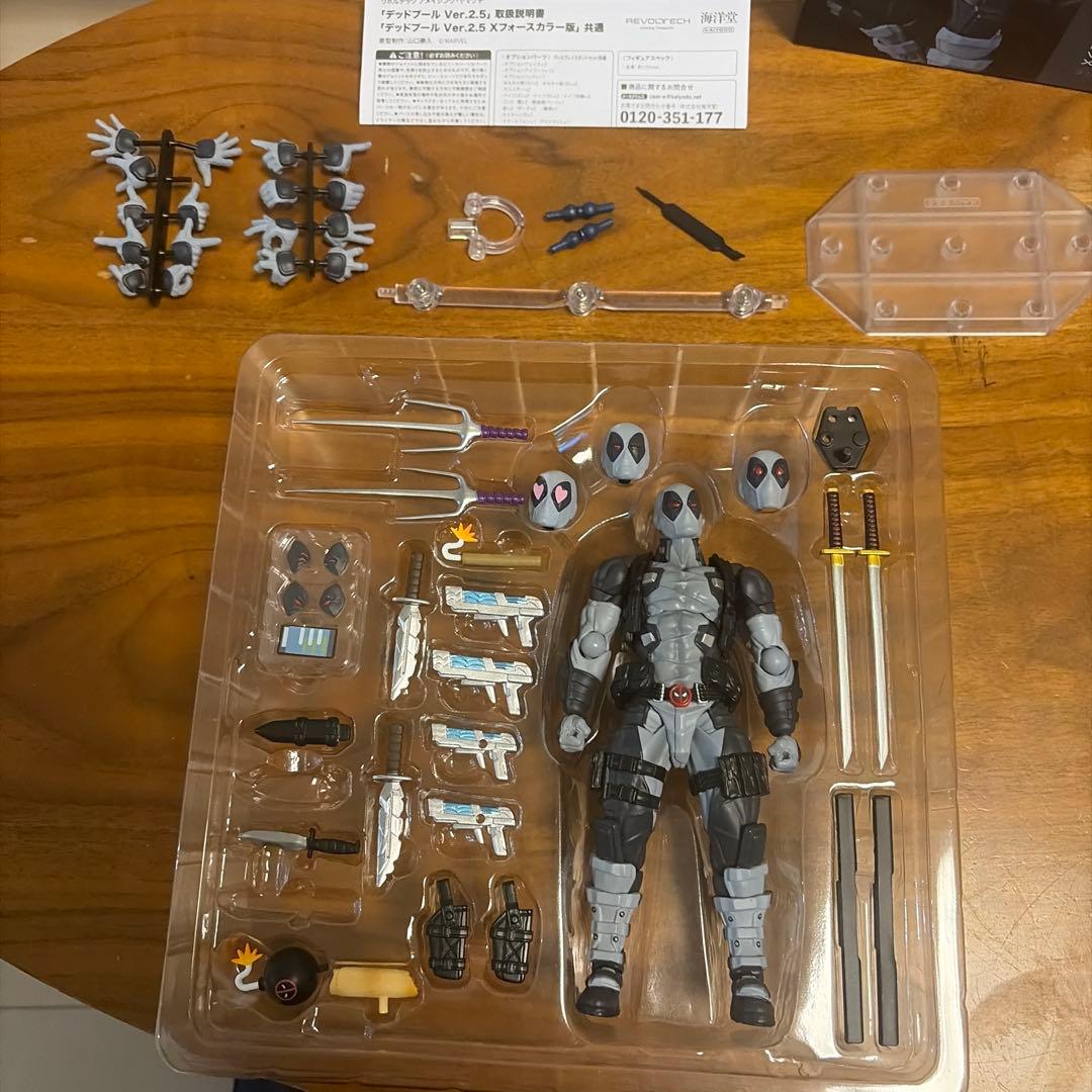 デッドプール アクションフィギュア 付属品多数