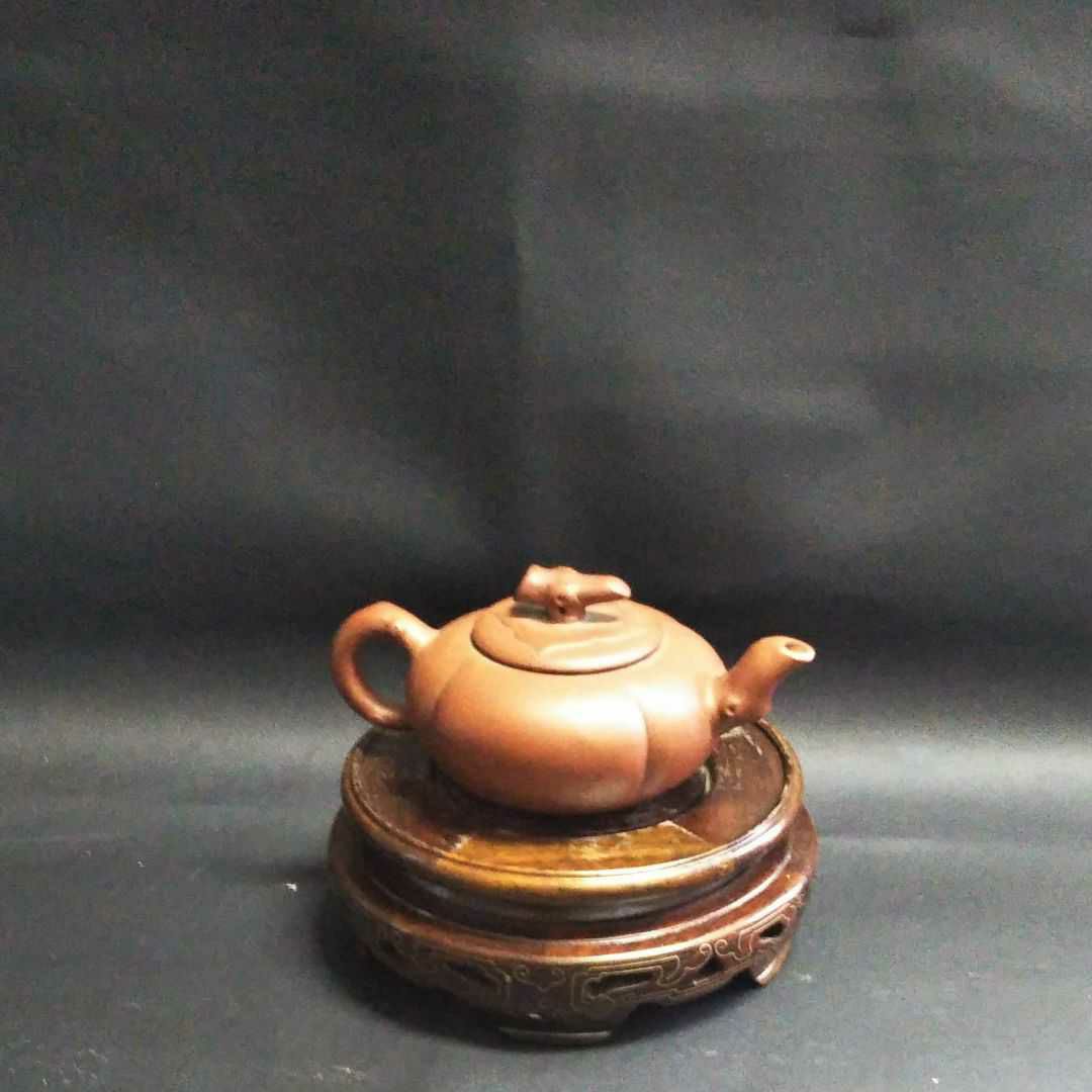 ※中国古美術/朱泥紫砂梅型茶壺/(底款有り)