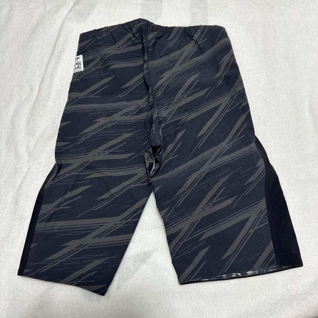 ミズノ 競泳水着 GX SONIC V　Mサイズ