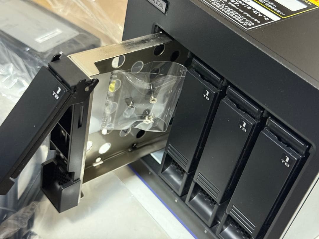 IO DATA【 HDL4-X4 [4TB] 】4ドライブ NAS