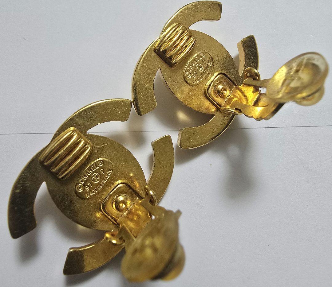 CHANEL シャネル イヤリング ターンロック 97/P GP