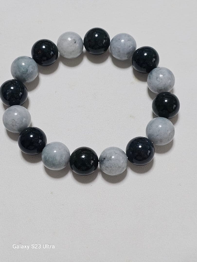 出雲瑪瑙碧玉１２mmと糸魚川青翡翠１２mmのブレスレット